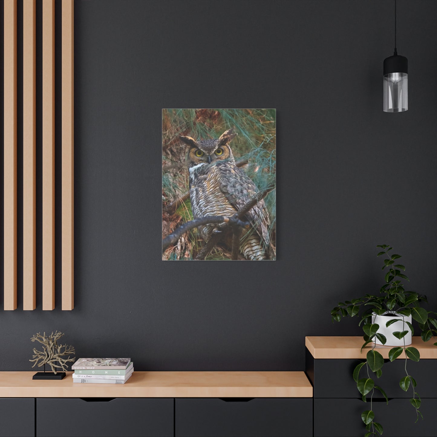 Canvas Print - Great Horned Owl Guardian of the Night